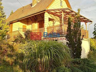 Eladó 47 m²-escsaládi ház Sóskút, Körtefa utca közelében utca: 44'900'000 Ft