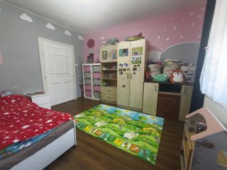 Eladó 88 m²-escsaládi ház Sülysáp, Árpád utca környéke: 64'900'000 Ft