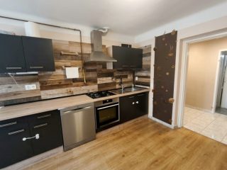 Eladó 88 m²-escsaládi ház Sülysáp, Árpád utca környéke: 64'900'000 Ft