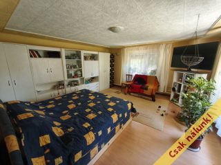 Eladó 120 m²-escsaládi ház Sülysáp, Hunyadi utca környéke utca: 78'900'000 Ft