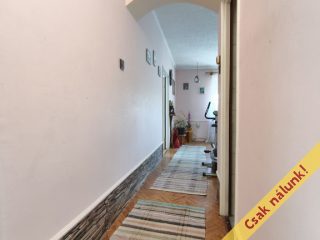 Eladó 120 m²-escsaládi ház Sülysáp, Hunyadi utca környéke utca: 78'900'000 Ft