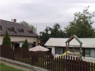 Eladó 265 m²-escsaládi ház Sülysáp, Lövölde utca: 124'900'000 Ft