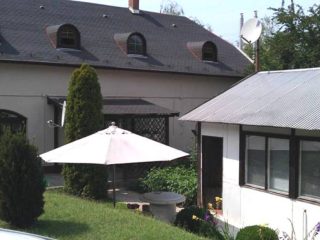 Eladó 265 m²-escsaládi ház Sülysáp, Lövölde utca: 124'900'000 Ft