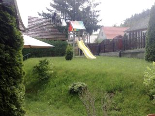 Eladó 265 m²-escsaládi ház Sülysáp, Lövölde utca: 124'900'000 Ft