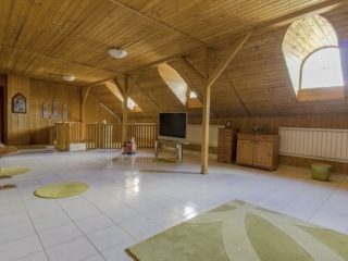 Eladó 265 m²-escsaládi ház Sülysáp, Lövölde utca: 124'900'000 Ft