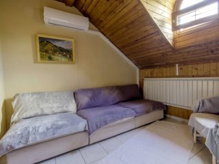 Eladó 265 m²-escsaládi ház Sülysáp, Lövölde utca: 124'900'000 Ft