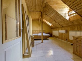 Eladó 265 m²-escsaládi ház Sülysáp, Lövölde utca: 124'900'000 Ft