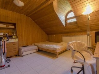 Eladó 265 m²-escsaládi ház Sülysáp, Lövölde utca: 124'900'000 Ft