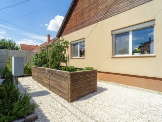 Eladó 76 m²-escsaládi ház Sülysáp, Szőlősnyaraló: 91'900'000 Ft