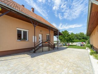 Eladó 76 m²-escsaládi ház Sülysáp, Szőlősnyaraló: 91'900'000 Ft