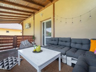 Eladó 76 m²-escsaládi ház Sülysáp, Szőlősnyaraló: 91'900'000 Ft