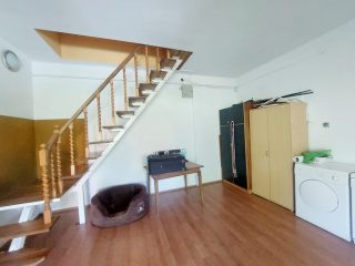 Eladó 173 m²-escsaládi ház Sülysáp, Vak Bottyán utca: 82'000'000 Ft