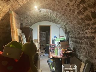 Eladó 81 m²-escsaládi ház Süttő, Szitli dűlő: 27'900'000 Ft