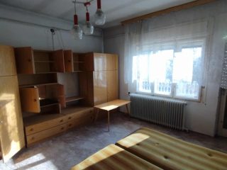 Eladó 185 m²-escsaládi ház Szalkszentmárton, Központi részen: 44'900'000 Ft