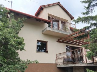 Eladó 159 m²-escsaládi ház Szentendre, Árok utca: 159'000'000 Ft