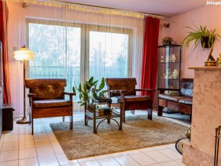 Eladó 175 m²-escsaládi ház Szentendre, Berek utca: 98'000'000 Ft