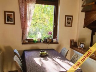 Eladó 135 m²-essorház Szentendre, Hóvirág utca: 148'000'000 Ft