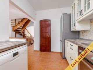 Eladó 135 m²-essorház Szentendre, Hóvirág utca: 149'900'000 Ft