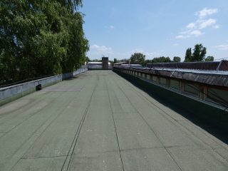 Eladó 915 m²-esegyéb üzlethelyiség Szentendre, Ipari terület: 240'000'000 Ft