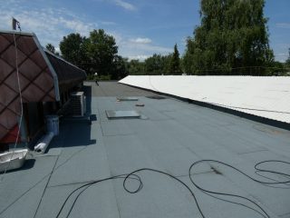 Eladó 915 m²-esegyéb üzlethelyiség Szentendre, Ipari terület: 240'000'000 Ft