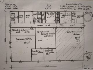 Eladó 915 m²-esegyéb üzlethelyiség Szentendre, Ipari terület: 240'000'000 Ft