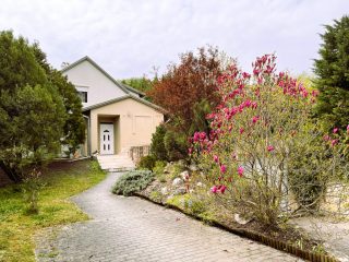 Eladó 240 m²-escsaládi ház Szentendre, Petyina: 156'000'000 Ft