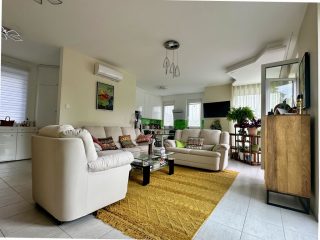 Eladó 92 m²-estársasházi lakás Szentendre, Szentendre: 156'000'000 Ft