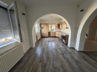 Eladó 140 m²-escsaládi ház Szigethalom, Központ közelében: 99'900'000 Ft