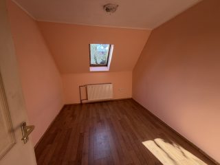 Eladó 140 m²-escsaládi ház Szigethalom, Központ közelében: 99'900'000 Ft