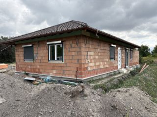 Eladó 93 m²-esikerház Szigetszentmárton, Vasút utca: 78'000'000 Ft