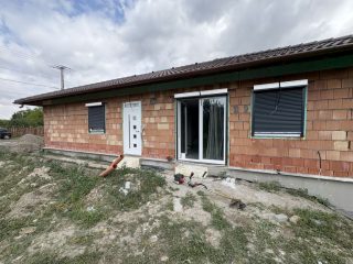 Eladó 93 m²-esikerház Szigetszentmárton, Vasút utca: 78'000'000 Ft