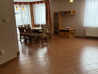 Eladó 200 m²-escsaládi ház Szigetszentmiklós, Ádám Jenő stny, közel utca: 118'900'000 Ft