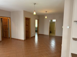 Eladó 200 m²-escsaládi ház Szigetszentmiklós, Ádám Jenő stny, közel utca: 118'900'000 Ft