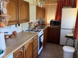 Eladó 141 m²-escsaládi ház Szigetszentmiklós, Arpad  utchoz közel utca: 92'800'000 Ft