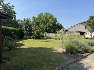 Eladó 141 m²-escsaládi ház Szigetszentmiklós, Arpad  utchoz közel utca: 92'800'000 Ft