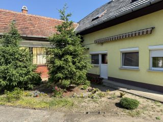 Eladó 141 m²-escsaládi ház Szigetszentmiklós, Arpad  utchoz közel utca: 92'800'000 Ft