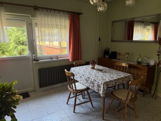 Eladó 141 m²-escsaládi ház Szigetszentmiklós, Arpad  utchoz közel utca: 92'800'000 Ft