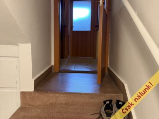 Eladó 132 m²-escsaládi ház Szigetszentmiklós, Bíró Lajos utca közeli, Duna parti utca: 99'000'000 Ft