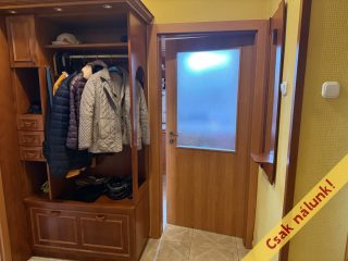 Eladó 132 m²-escsaládi ház Szigetszentmiklós, Bíró Lajos utca közeli, Duna parti utca: 99'000'000 Ft