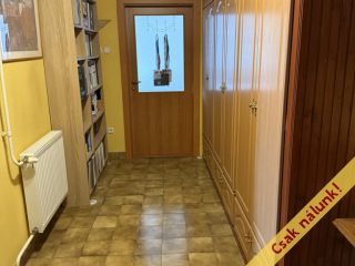 Eladó 132 m²-escsaládi ház Szigetszentmiklós, Bíró Lajos utca közeli, Duna parti utca: 99'000'000 Ft