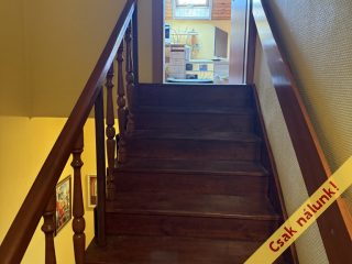 Eladó 132 m²-escsaládi ház Szigetszentmiklós, Bíró Lajos utca közeli, Duna parti utca: 99'000'000 Ft