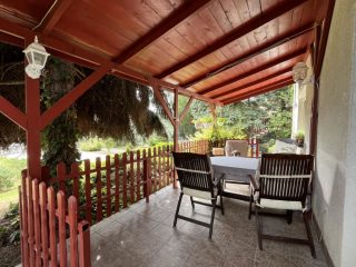 Eladó 101 m²-escsaládi ház Szigetszentmiklós, Dr Lengyel Lajos közeli utca: 109'000'000 Ft