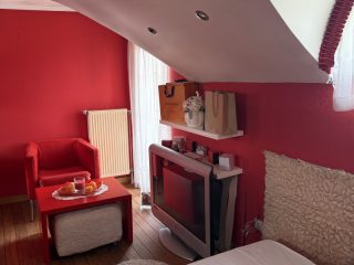 Eladó 100 m²-escsaládi ház Szigetszentmiklós, Föveny köz közeli köz: 159'900'000 Ft