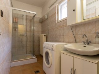 Eladó 195 m²-escsaládi ház Szigetszentmiklós, Határ út közeli utca: 85'000'000 Ft