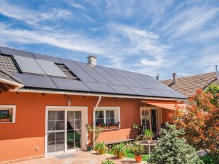 Eladó 177 m²-escsaládi ház Szigetszentmiklós, Horgász utcához közel eső részen utca: 230'000'000 Ft
