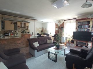 Eladó 112 m²-escsaládi ház Szigetszentmiklós, KOMÁROMI utca: 122'900'000 Ft