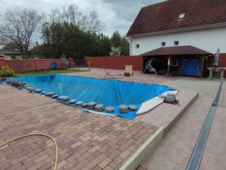 Eladó 98 m²-escsaládi ház Szigetszentmiklós (Kertváros) , Központ közeli utca: 119'500'000 Ft