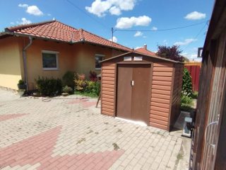 Eladó 76 m²-esikerház Szigetszentmiklós (Kertváros) , Műúthot közeli utca: 85'900'000 Ft