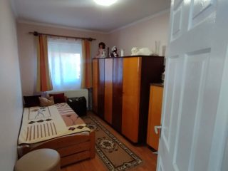 Eladó 76 m²-esikerház Szigetszentmiklós (Kertváros) , Műúthot közeli utca: 85'900'000 Ft