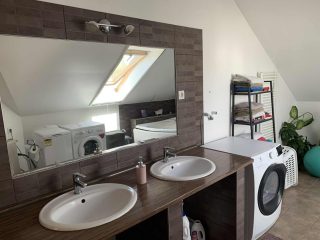 Eladó 219 m²-escsaládi ház Szigetszentmiklós, Műúthoz közeli utca: 177'000'000 Ft